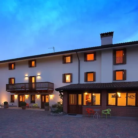 Tonutti Farm stay